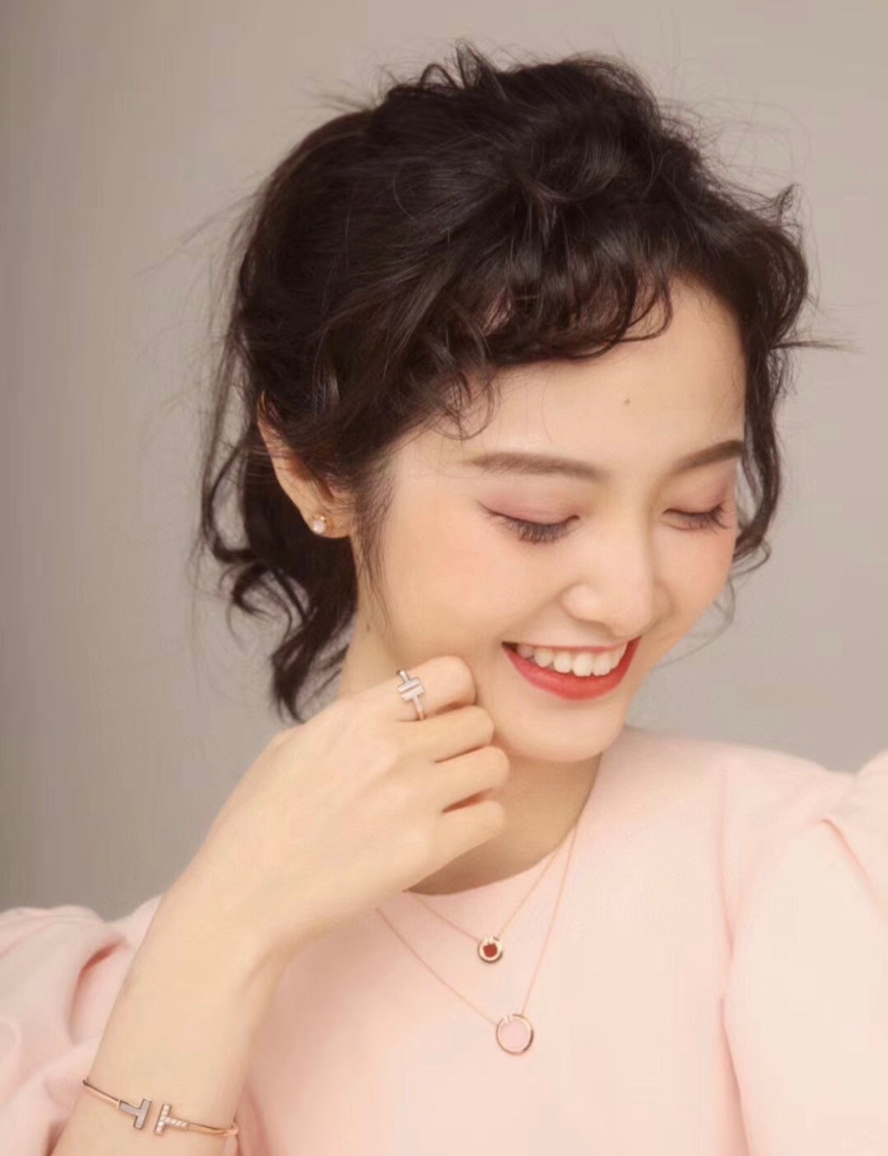 [New Arrival 🆕🆕 Rose Gold & Red Mother-of-Pearl Coin Necklace] — High-End Artisan Workshop Collection