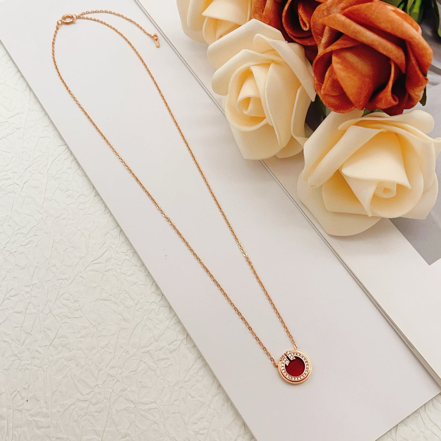 [New Arrival 🆕🆕 Rose Gold & Red Mother-of-Pearl Coin Necklace] — High-End Artisan Workshop Collection