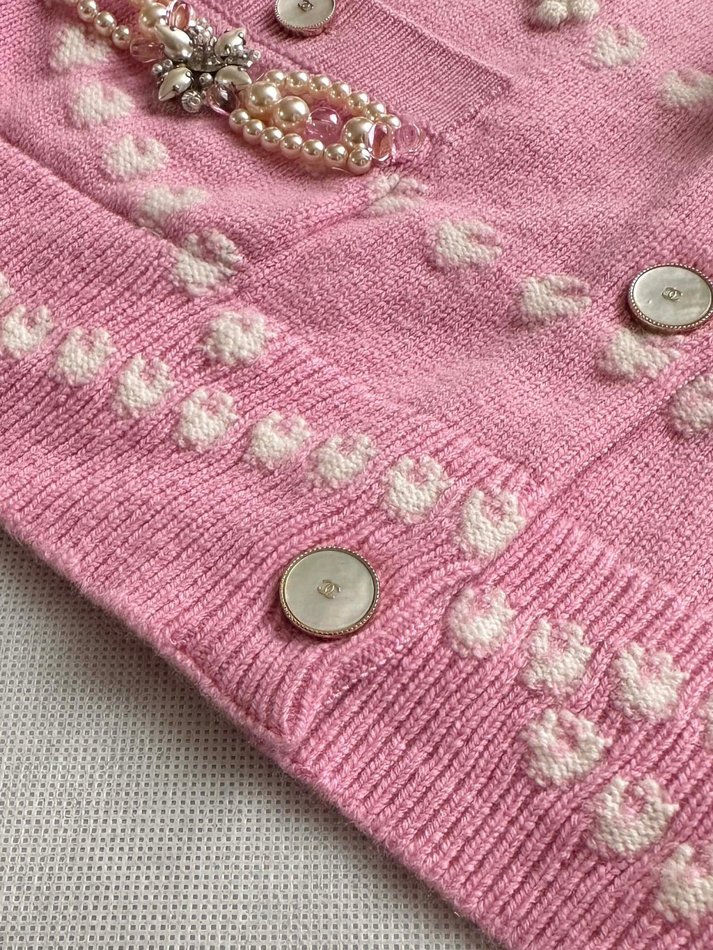 25P New Arrival 🤍 Pearl-Embellished Cardigan