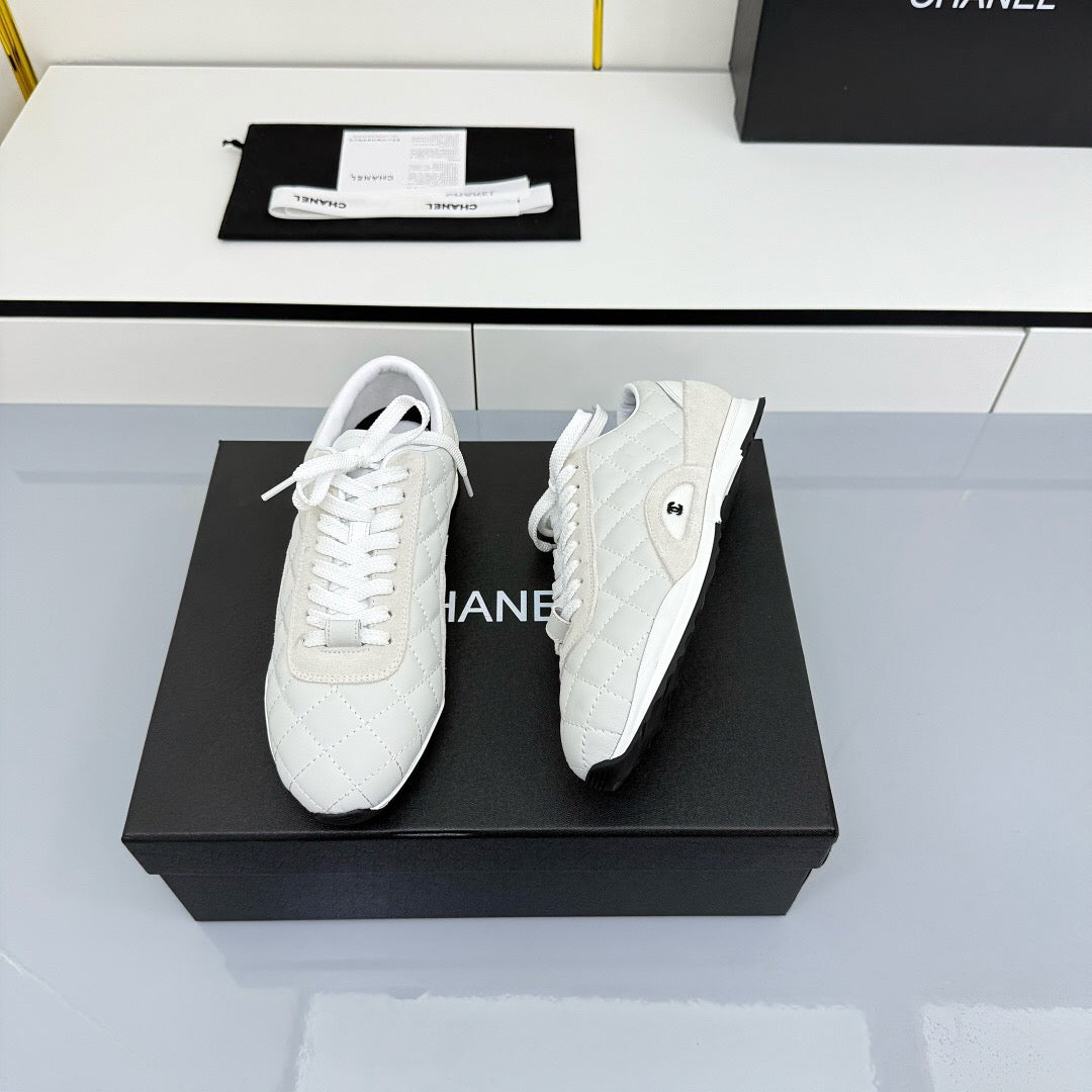 New Quilted German Army Trainers Ultra-lightweight and comfortable Available in Black and White