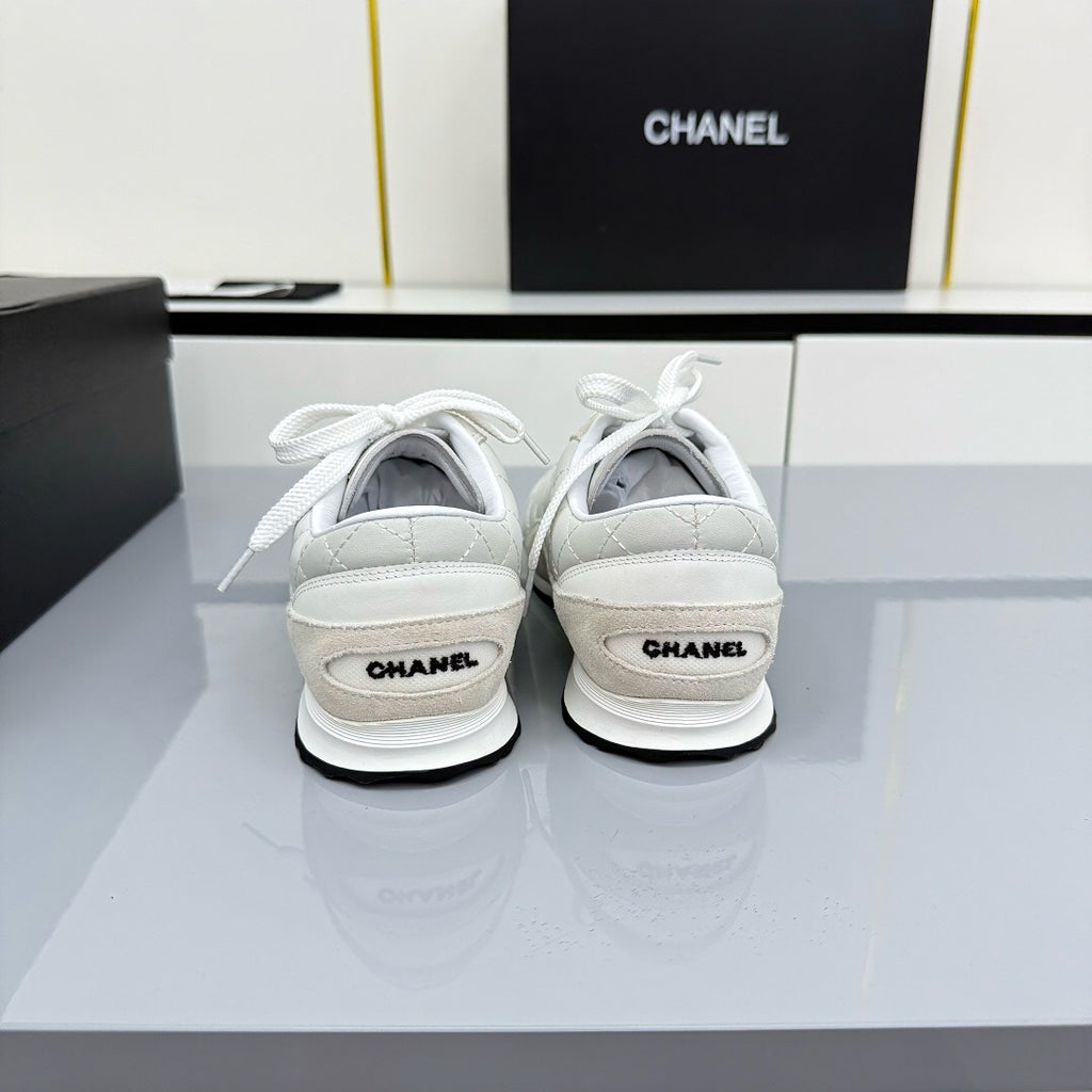 New Quilted German Army Trainers Ultra-lightweight and comfortable Available in Black and White