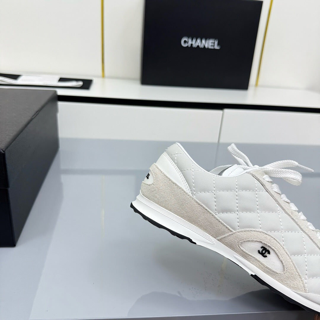 New Quilted German Army Trainers Ultra-lightweight and comfortable Available in Black and White