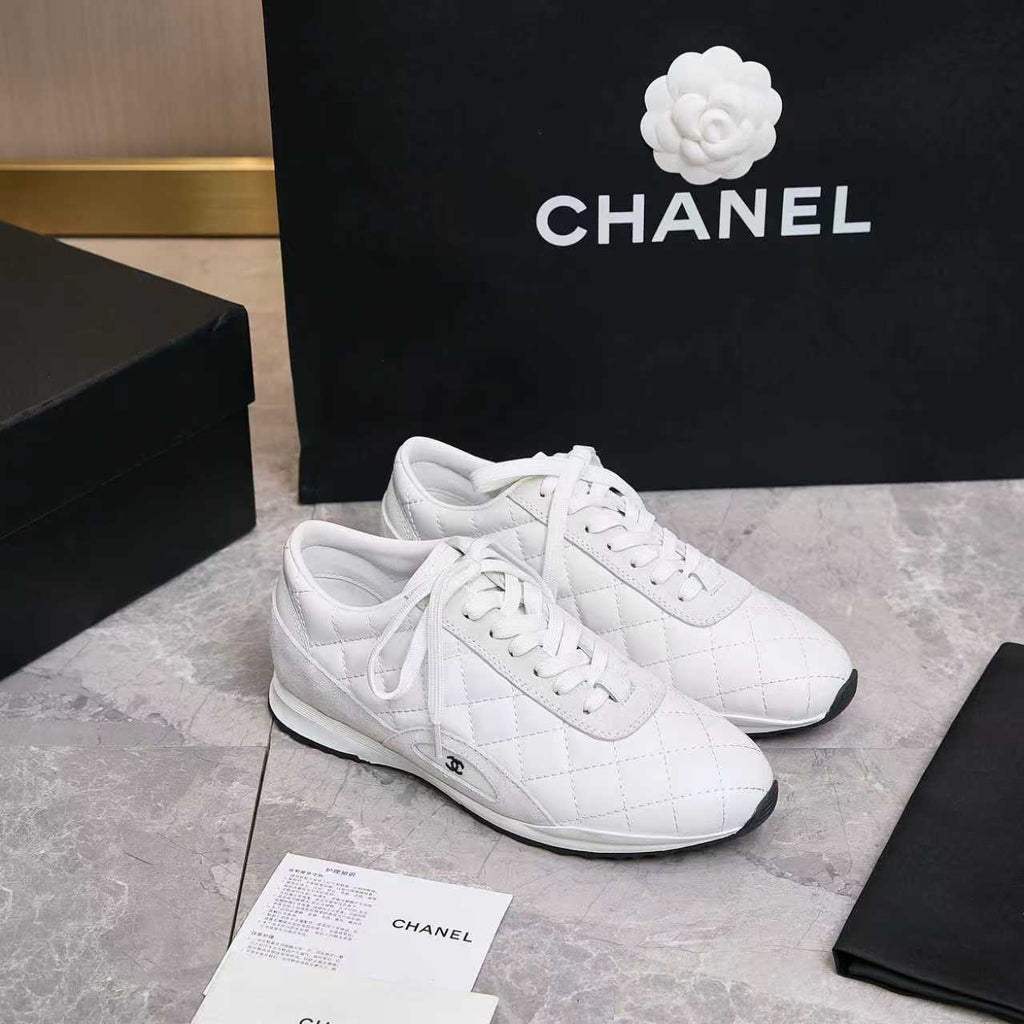 New Quilted German Army Trainers Ultra-lightweight and comfortable Available in Black and White