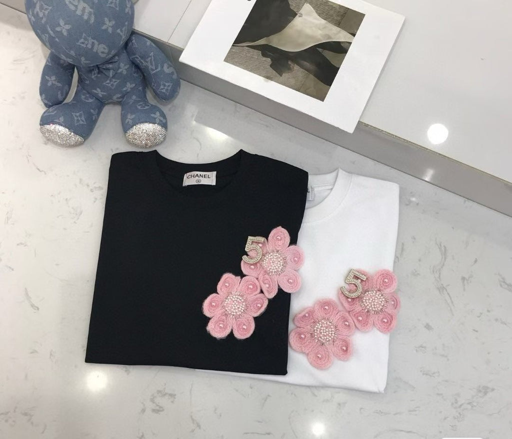 2026 Custom Knitted Camellia & Pearl Short-Sleeve T-Shirt—Available in Black or White, Sizes S, M, and L.