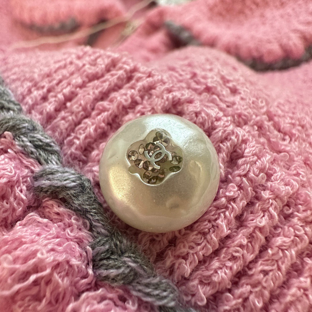 25P Pearl-Button Cardigan