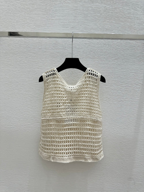 2026 New Arrival: Sleeveless V-Neck Knit Top in Apricot — Featuring Openwork Logo Pattern, Pearl Embroidery, and Single-Breasted Design