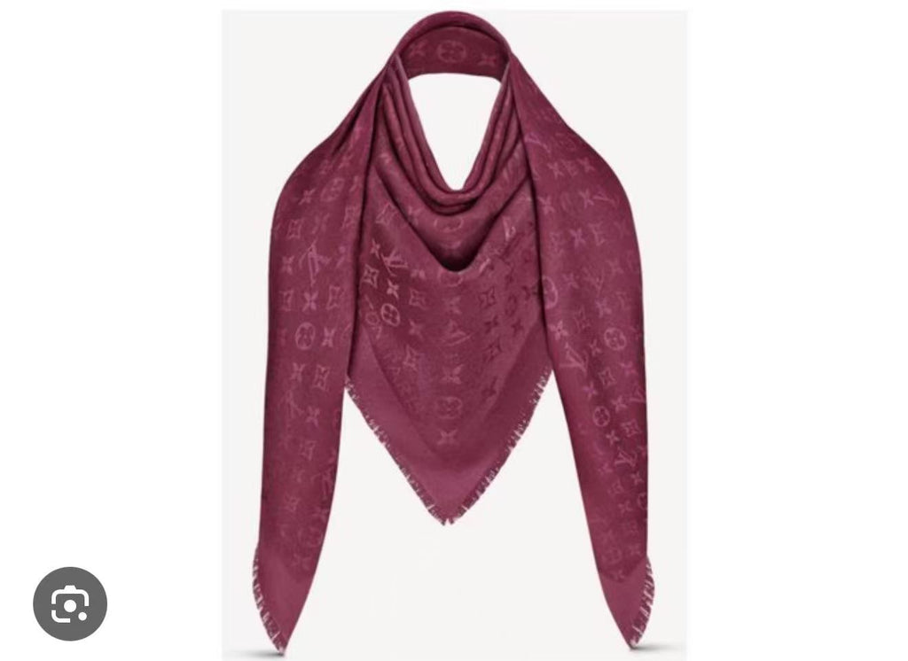 2026 Spring/Summer Collection: New Silk Scarves（副本）