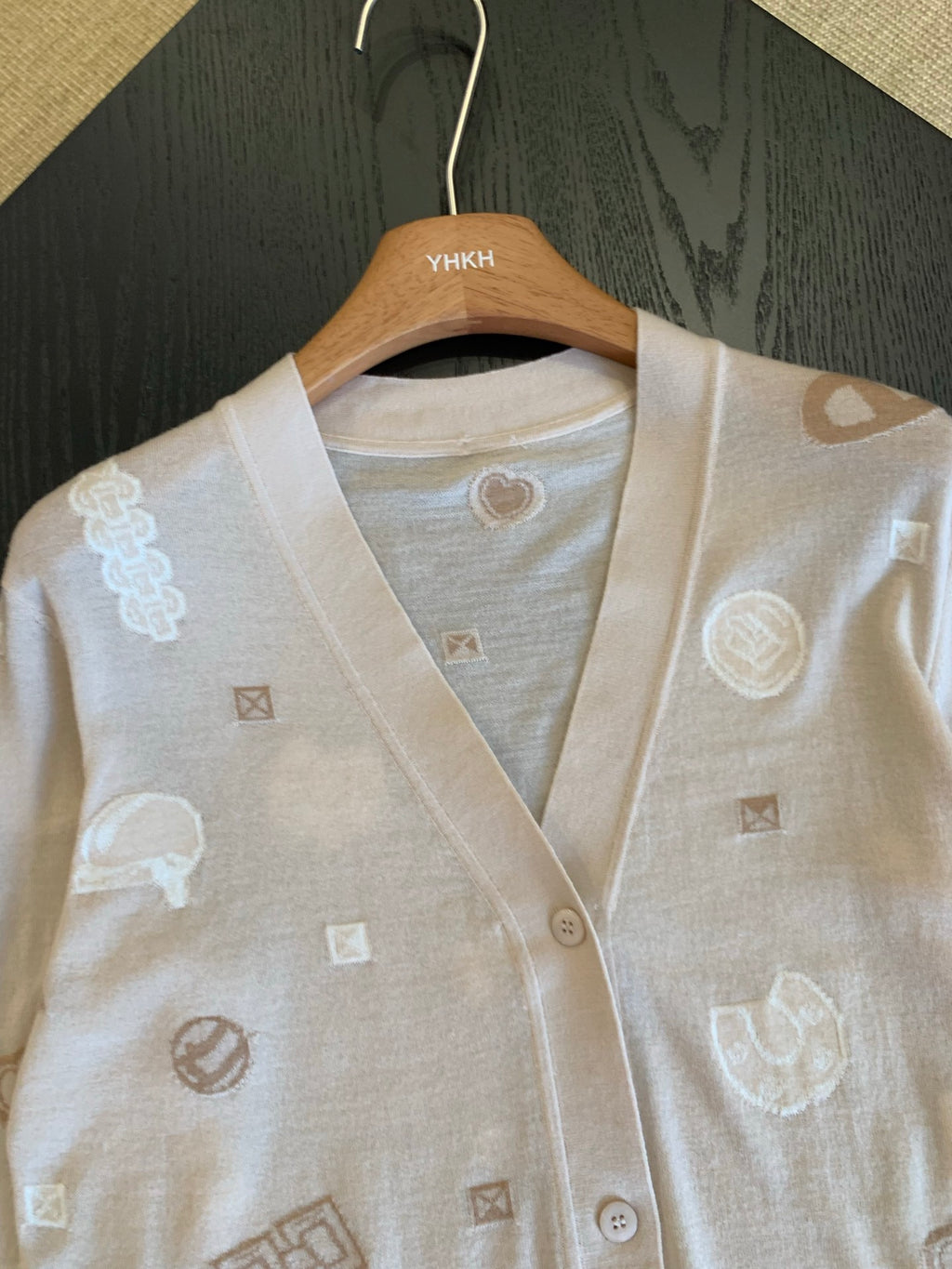 New Wool Jacquard V-Neck Knit Cardigan