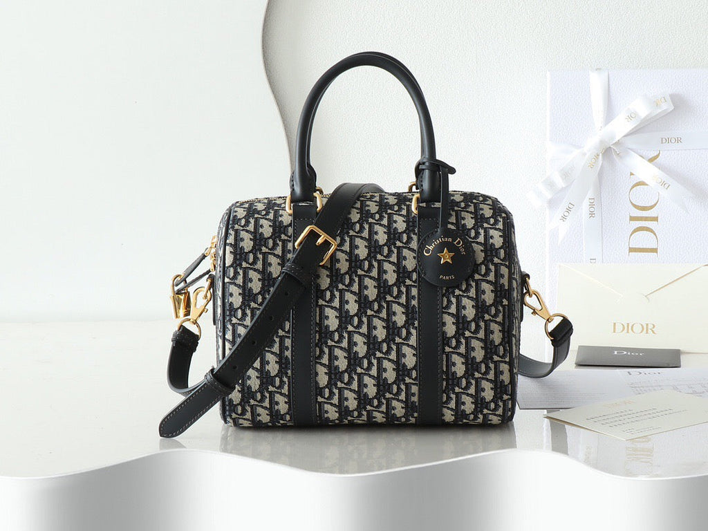 25FW NEW Large Handbag