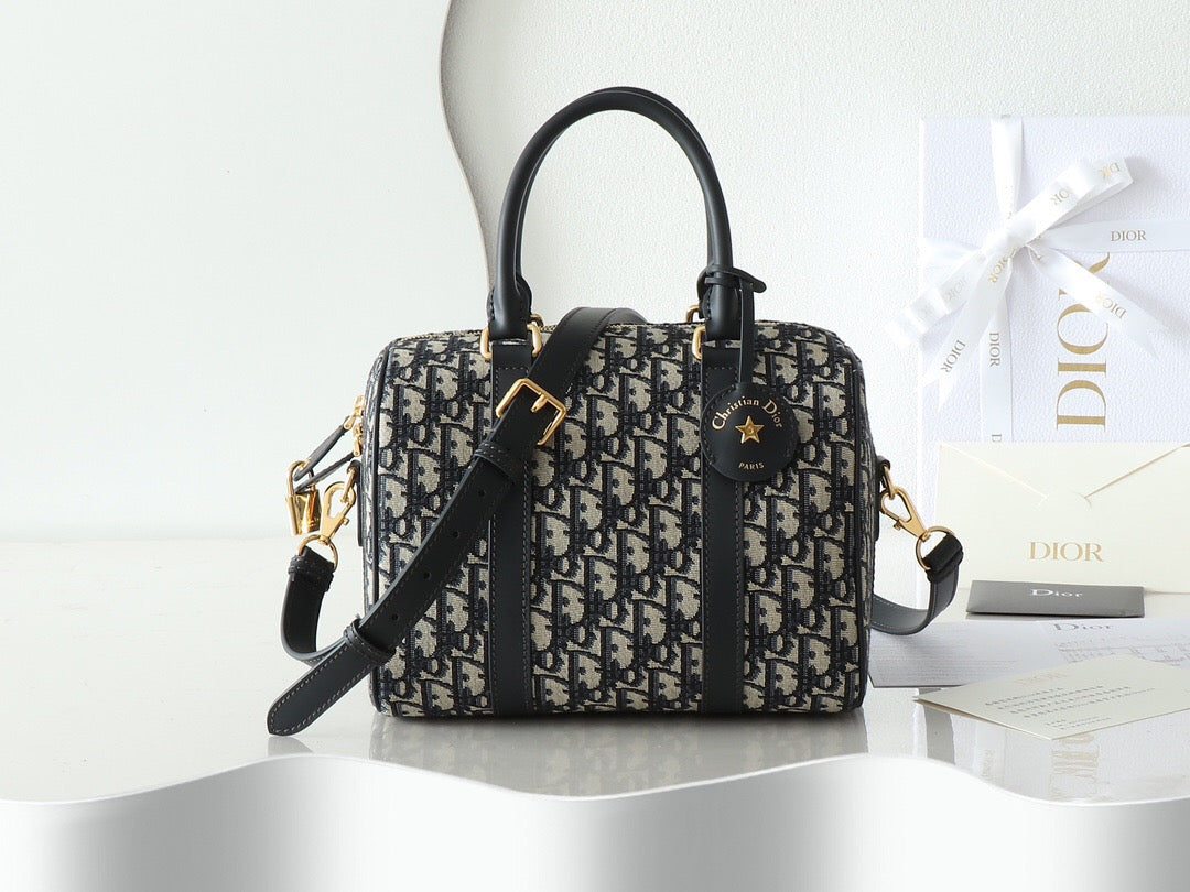 25FW NEW Large Handbag