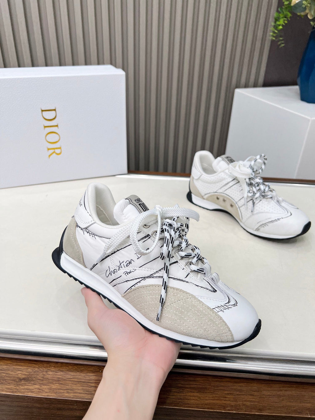 25FW NEW Retro Sneakers