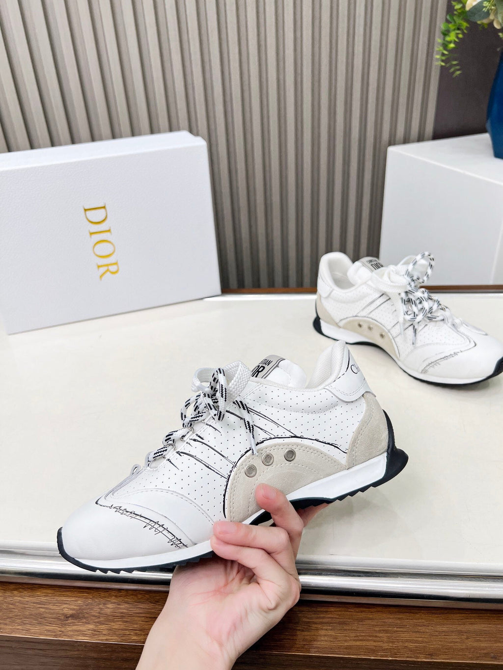 25FW NEW Retro Sneakers