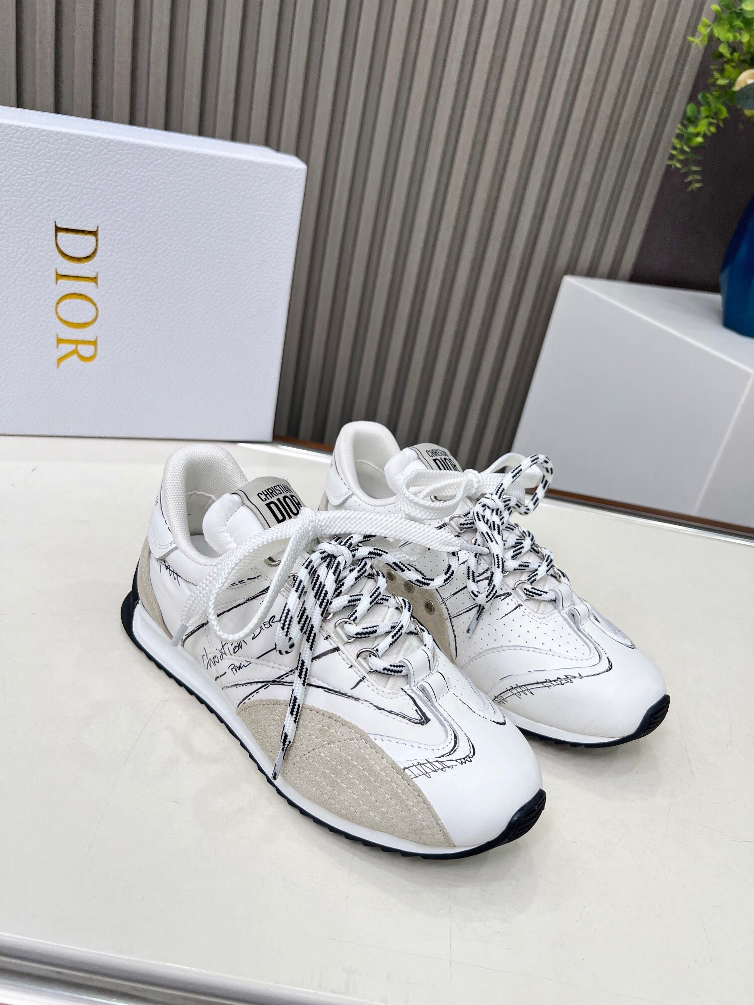 25FW NEW Retro Sneakers