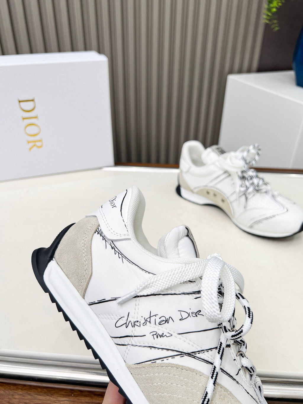 25FW NEW Retro Sneakers