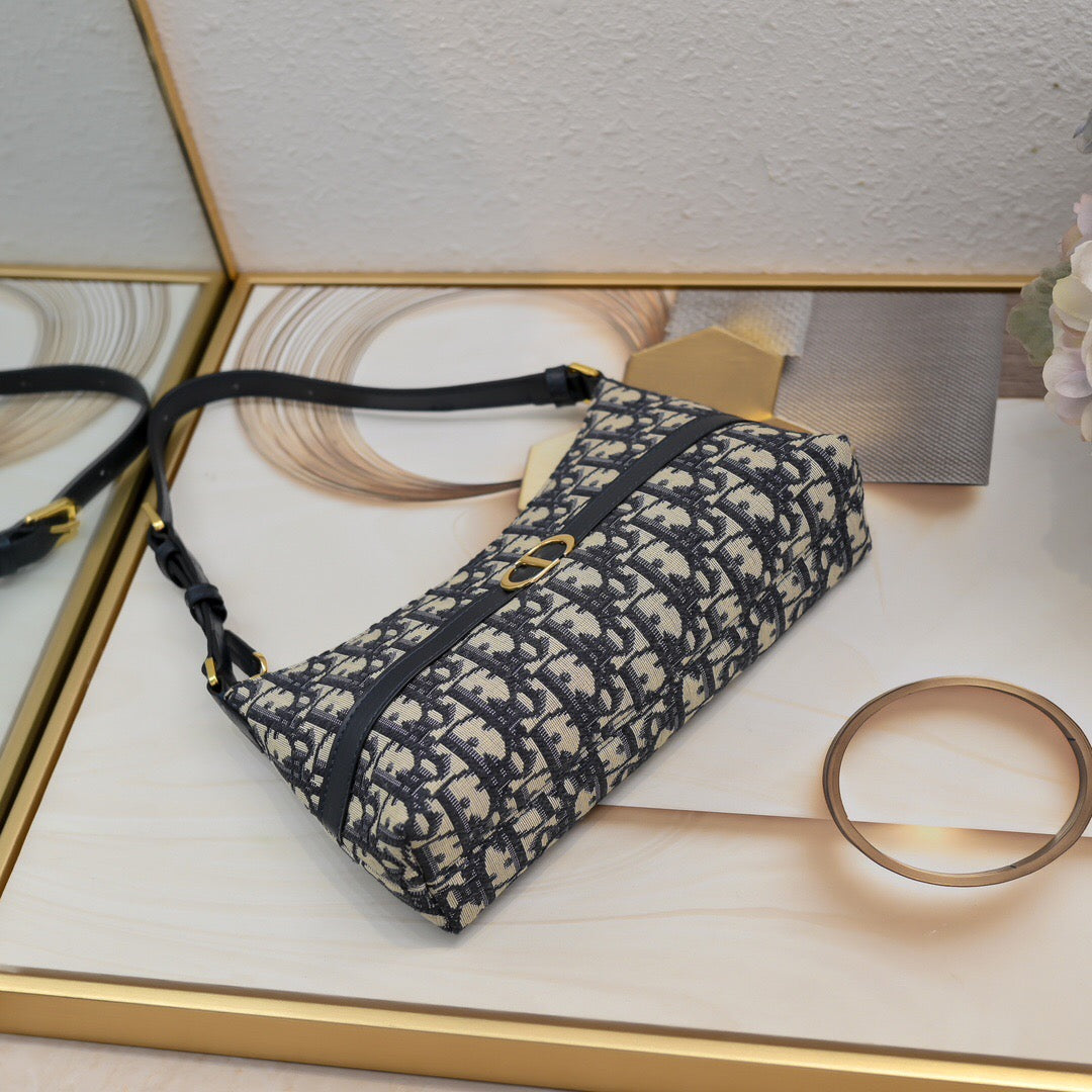 25FW NEW Single-shoulder dumpling bag