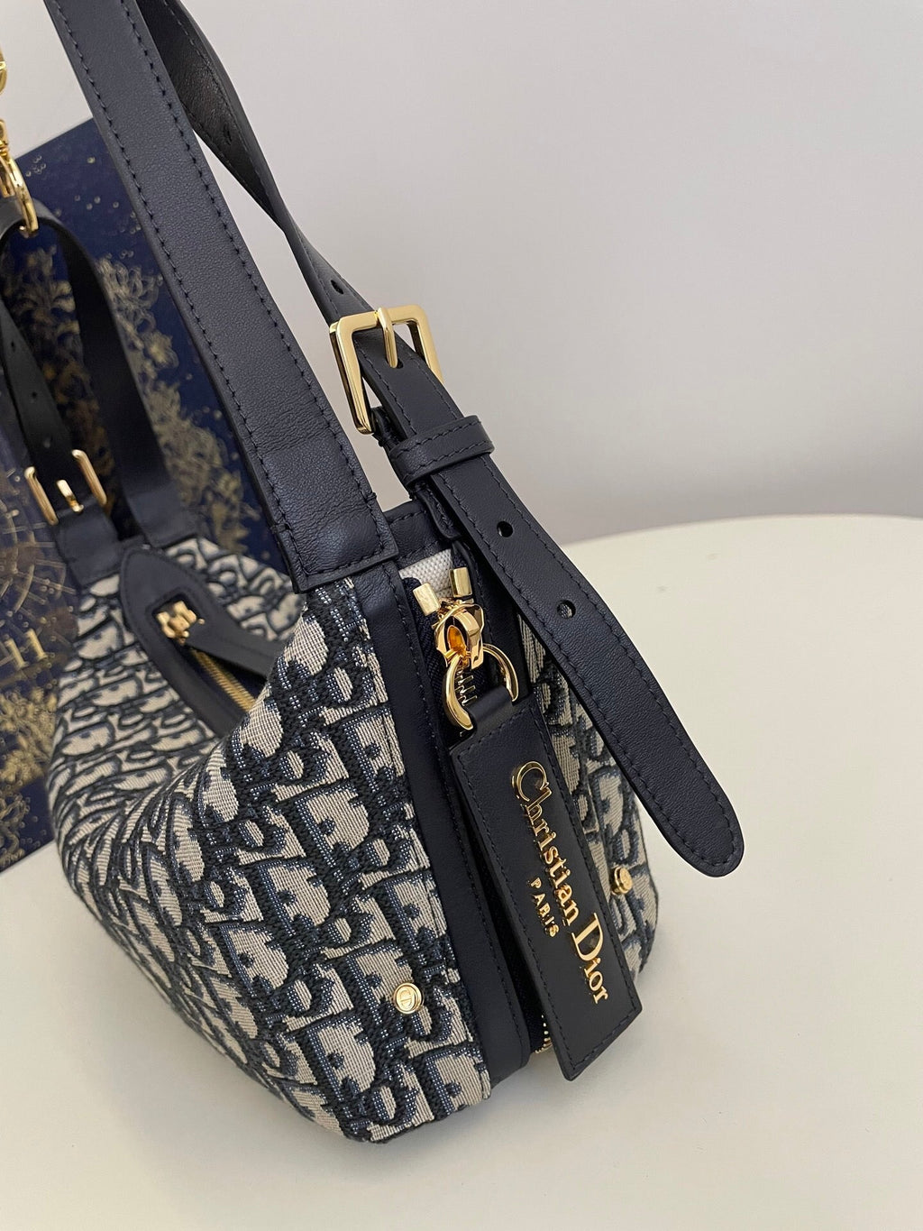 25FW NEW Relaxed-style Hobo Bag
