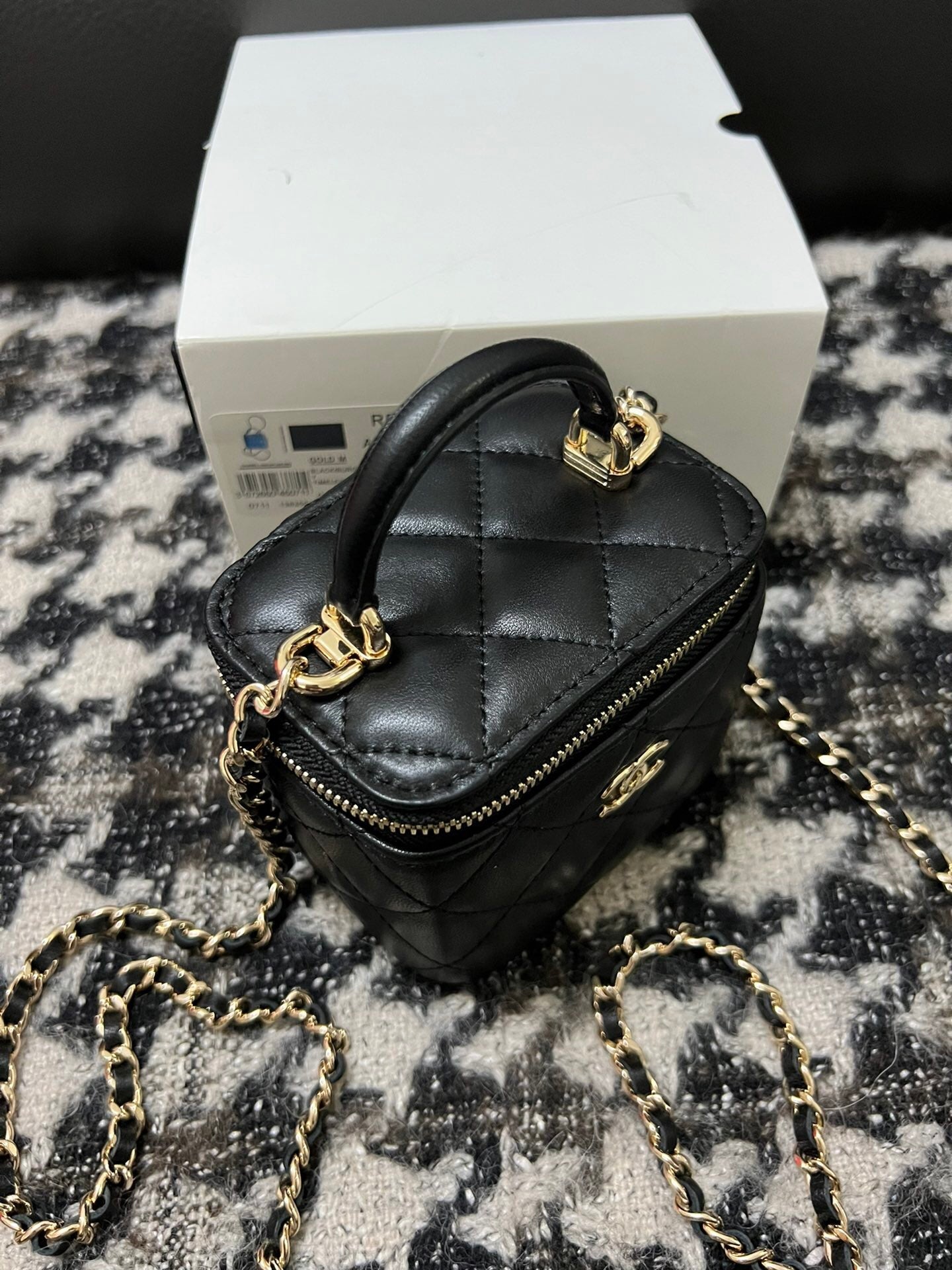 25FW NEW Exquisite Chain Shoulder Bag