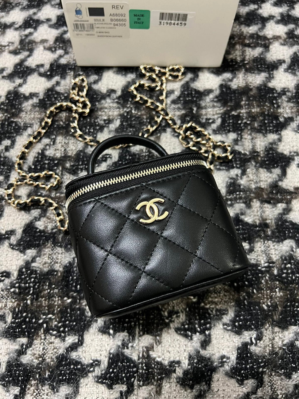 25FW NEW Exquisite Chain Shoulder Bag
