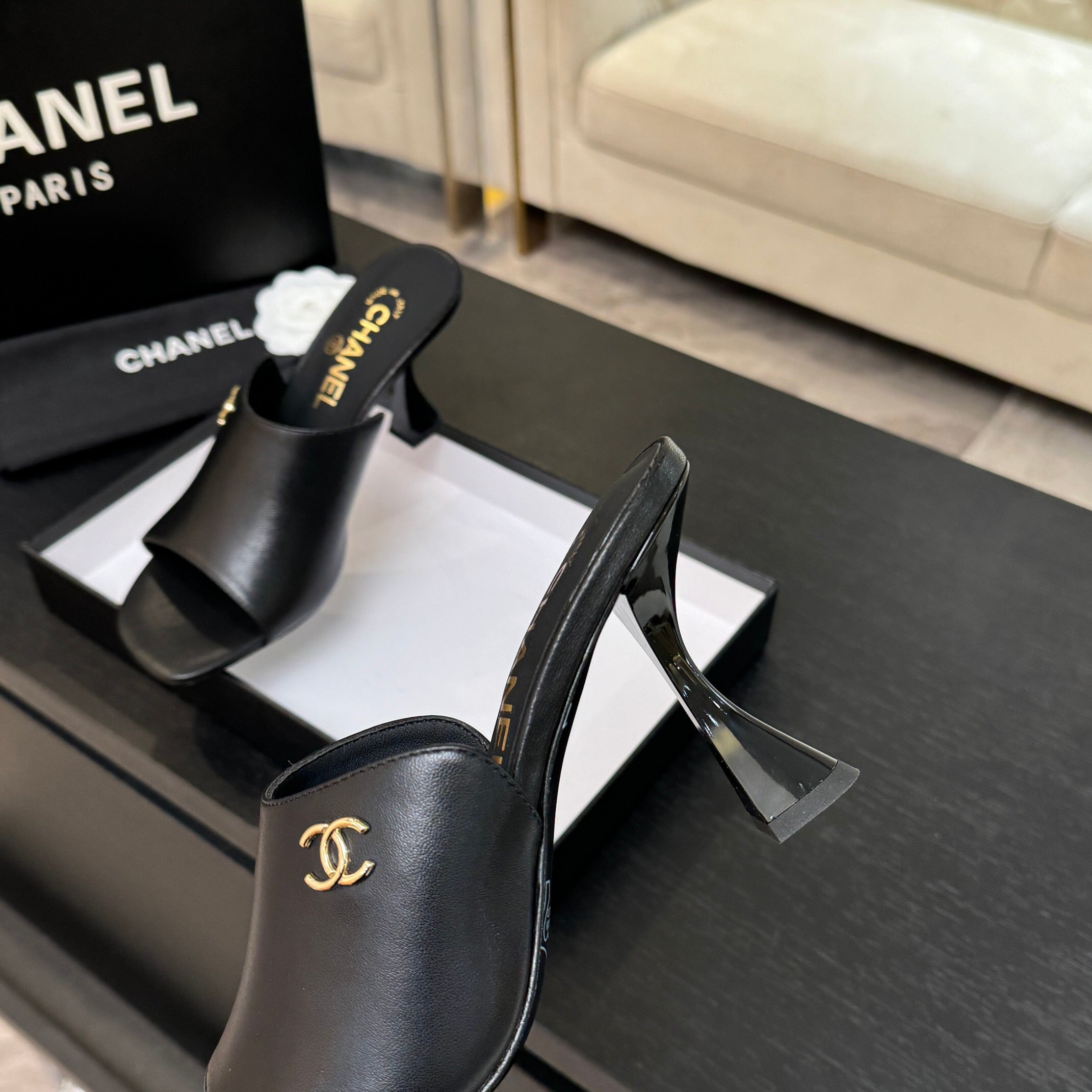 25FW NEW Exquisite High-Heeled Slippers