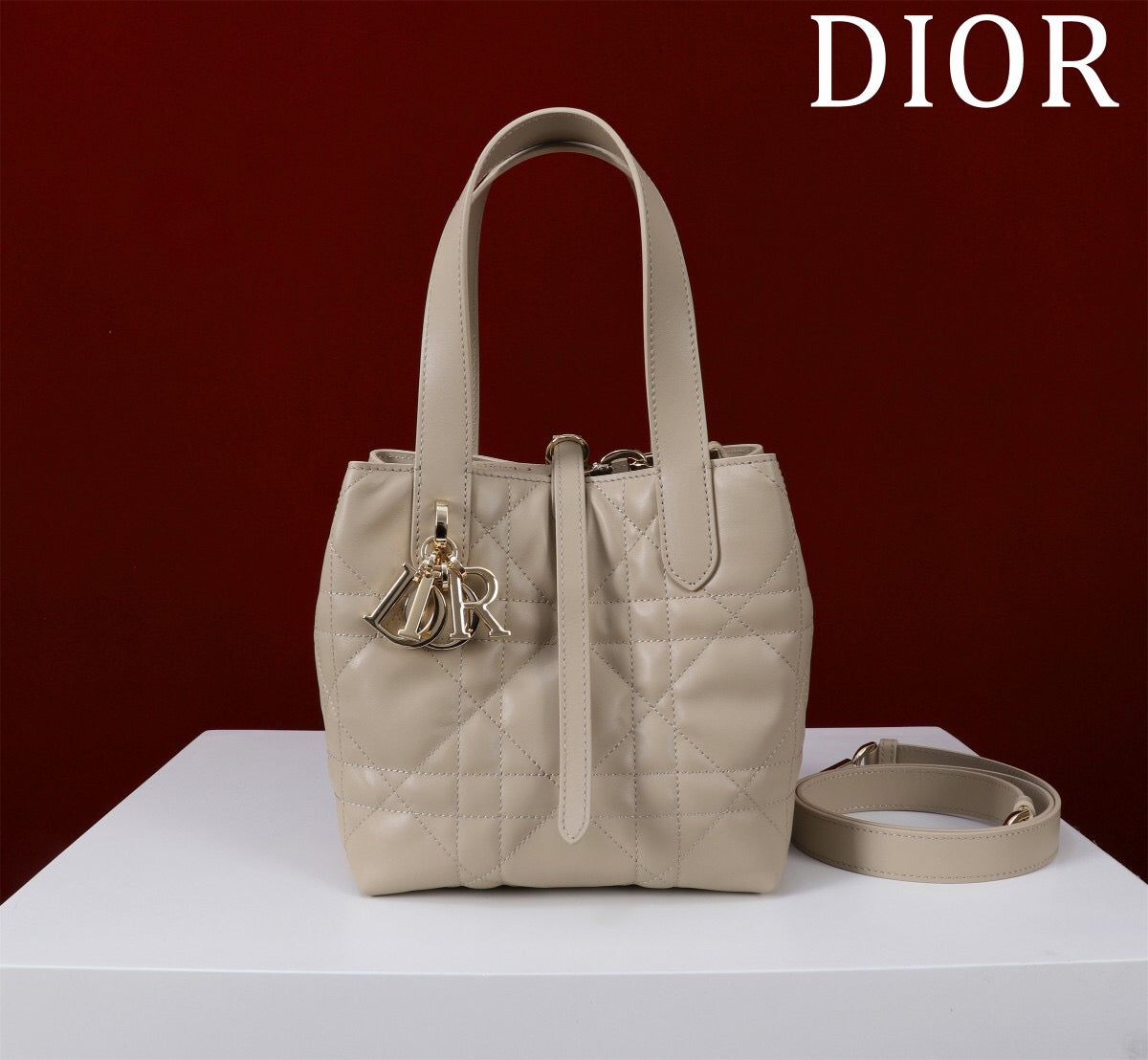 25FW NEW Bag with Woven Pattern
