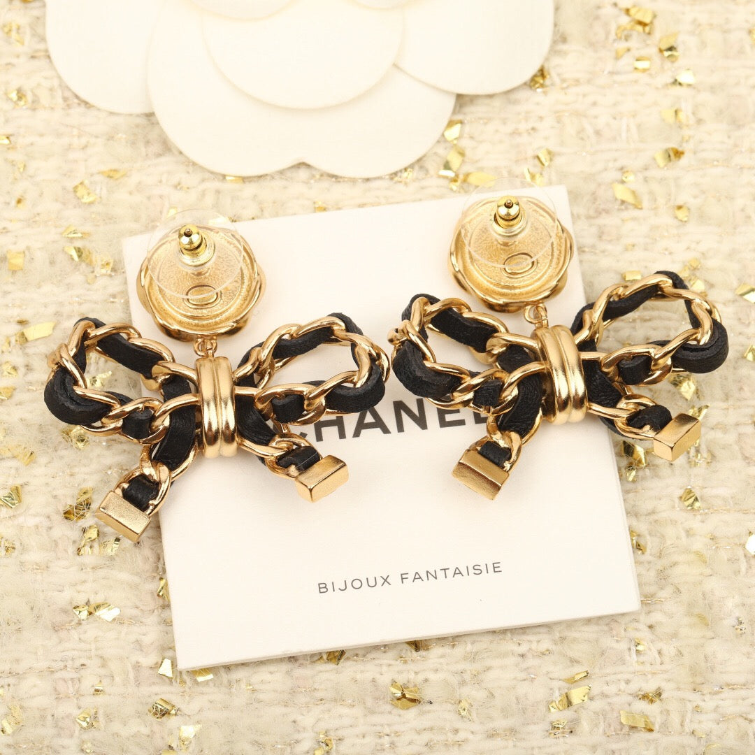 25FW NEW Vintage Bowknot Earrings