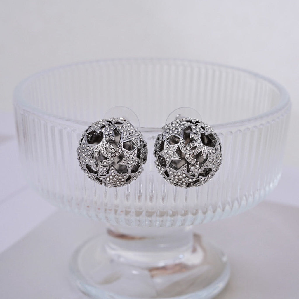 25FW NEW Elegant and Stylish Earrings