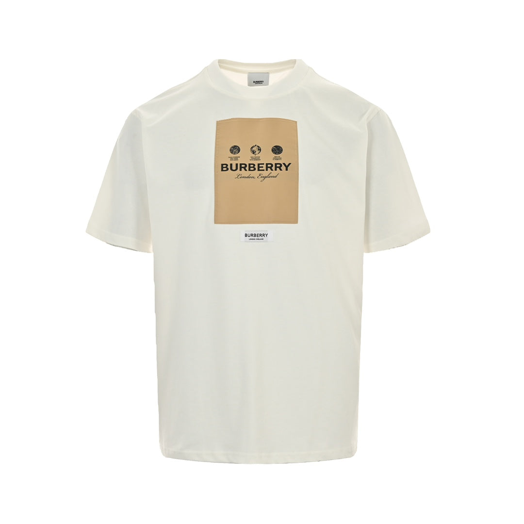 Short sleeves with chest patch label